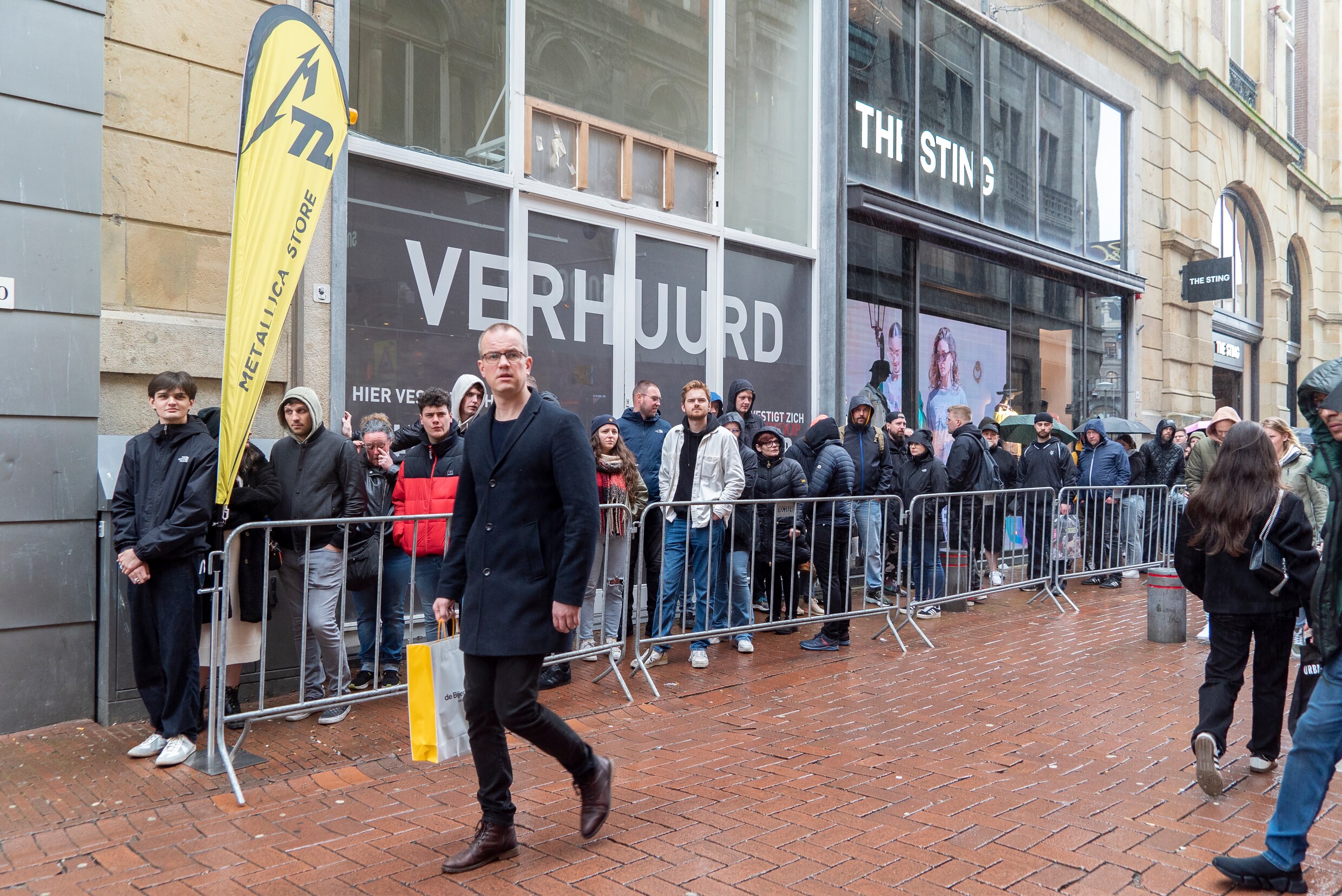 Uren In De Rij Bij De Metallica Pop Upstore Geen Probleem Voor De