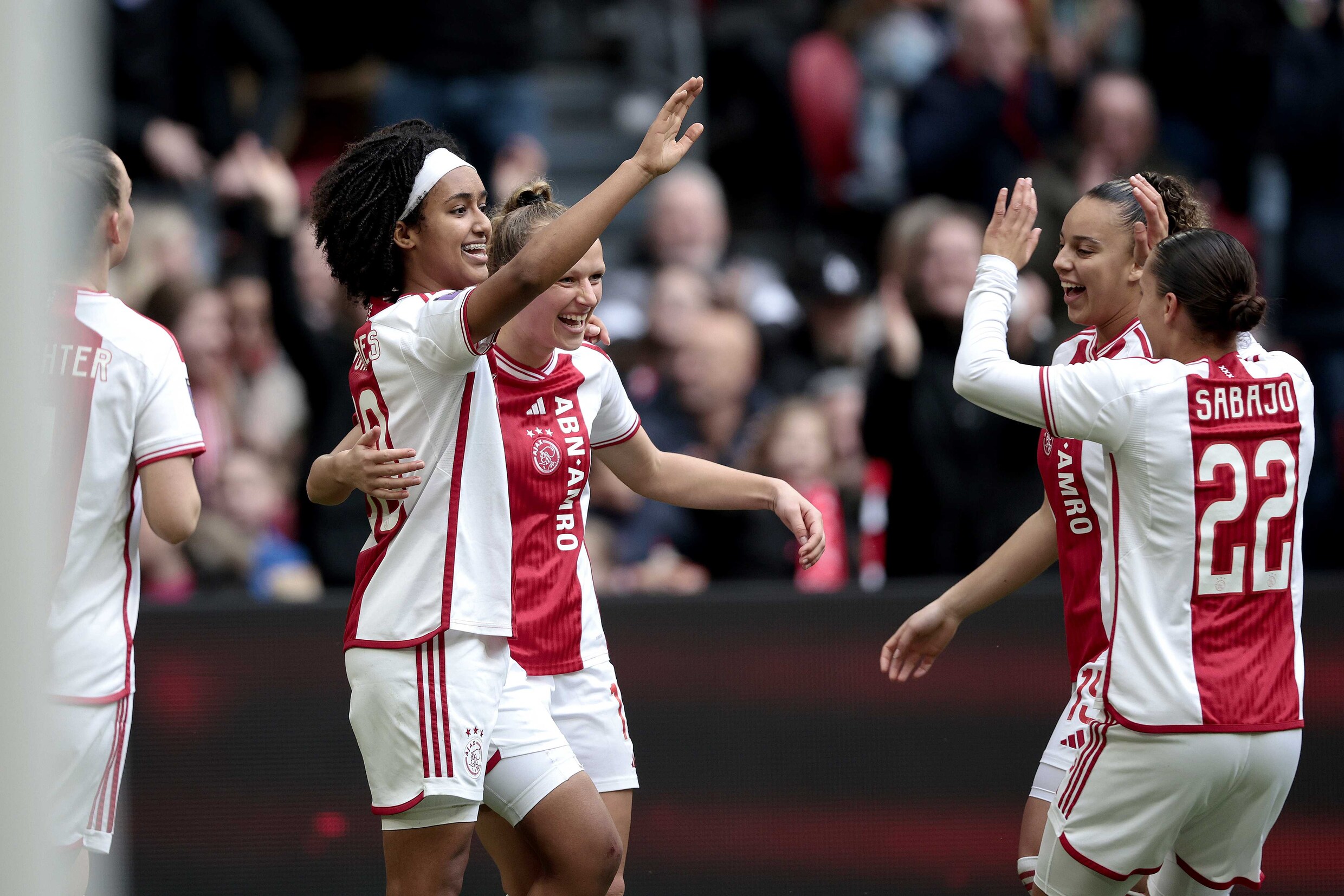 Ajax Speelt Feyenoord Van De Mat In De Johan Cruijff Arena Het