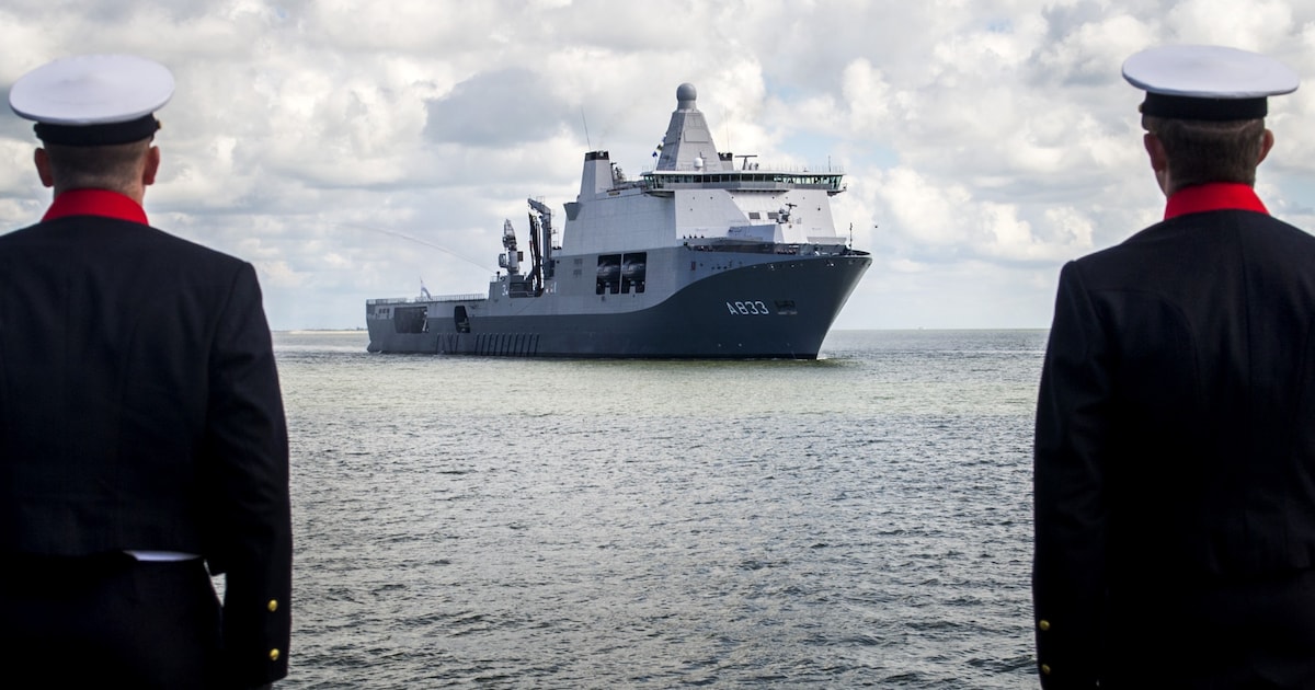 Marineschip Karel Doorman Naar Ebolagebied Het Parool