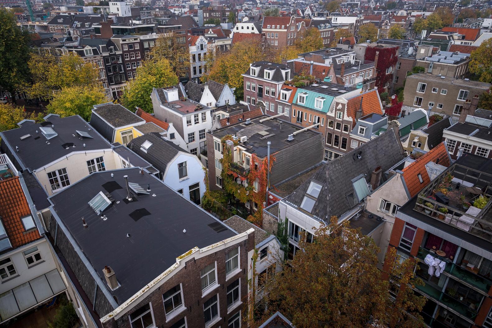 Huizenprijzen in Amsterdam 13,5 procent gestegen