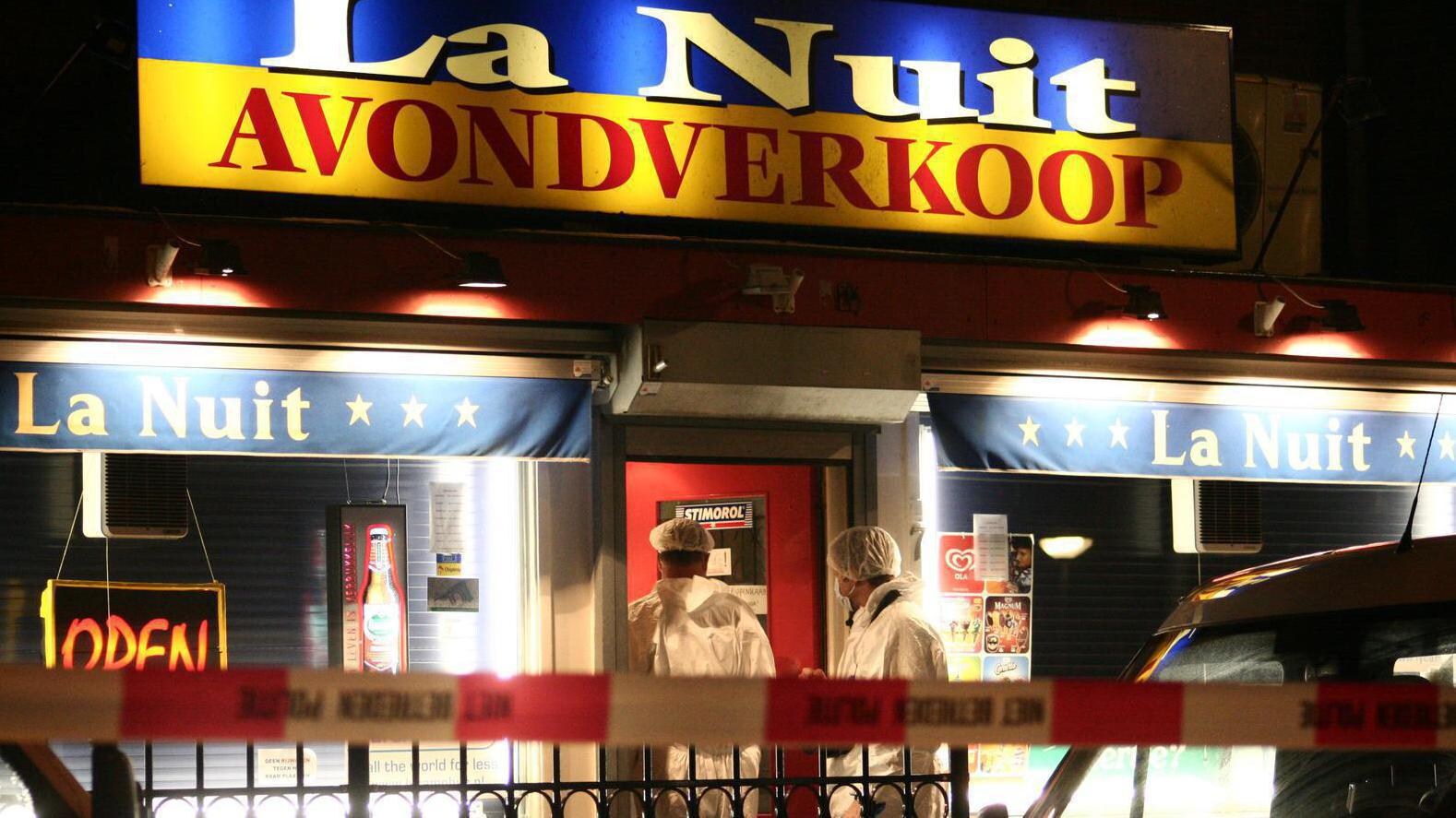 Eigenaar nachtwinkel La Nuit werkt overvaller de deur uit Het Parool