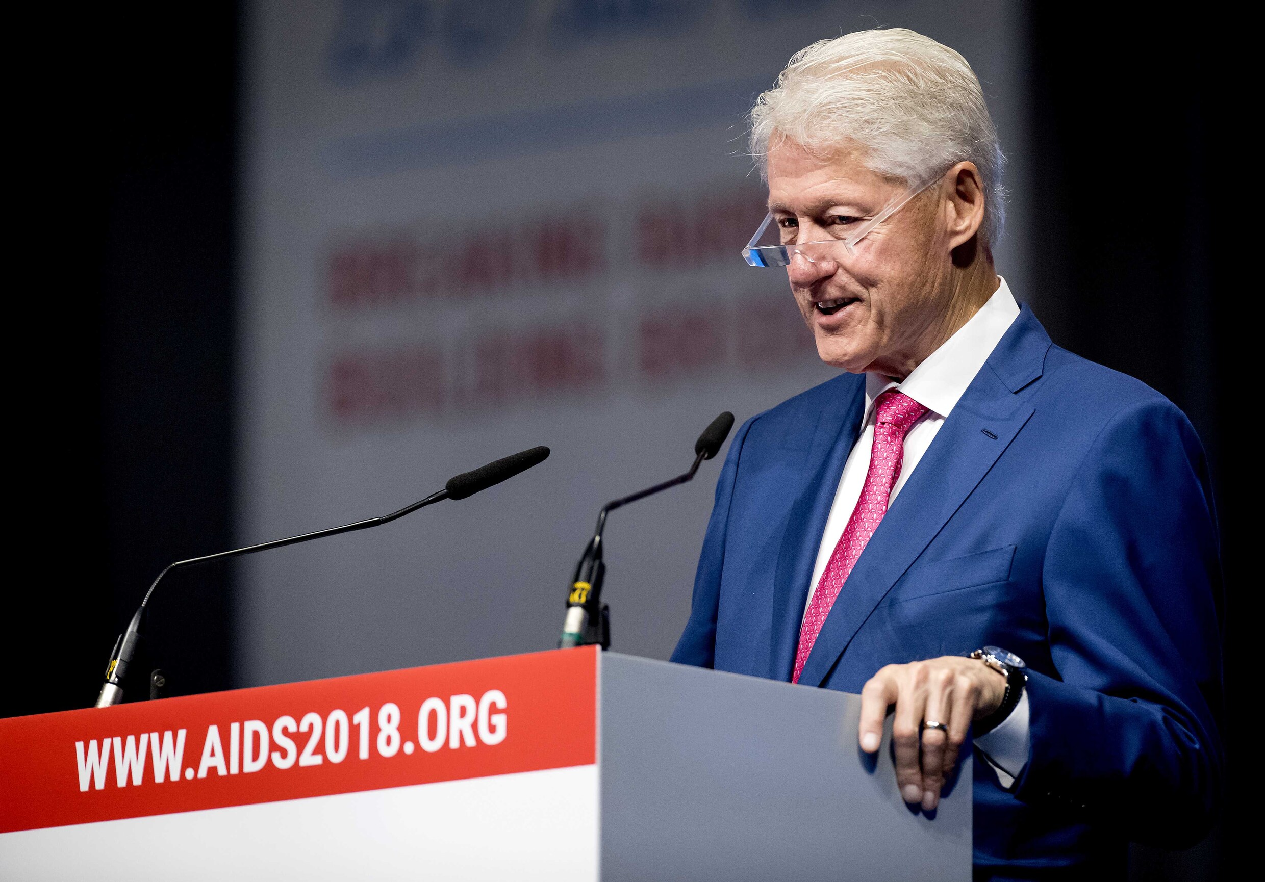 Speech Clinton verstoord tijdens aidscongres