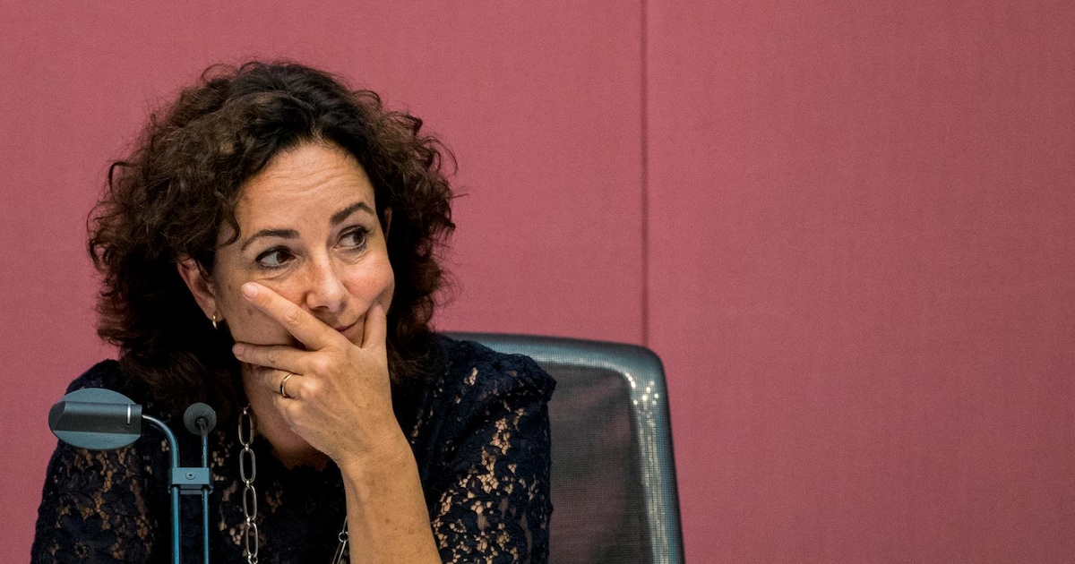 Halsema eert brandweerman voor 40 jaar trouwe dienst