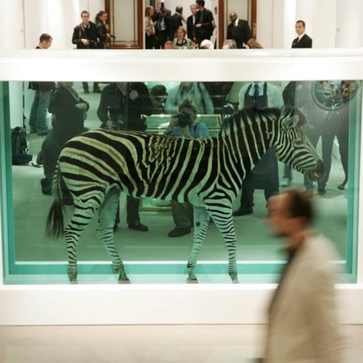 Gok Hirst slaagt: 103 miljoen euro | Het Parool