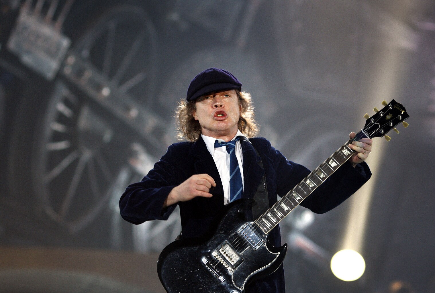 AC/DC in Ahoy': láchen! | Het Parool