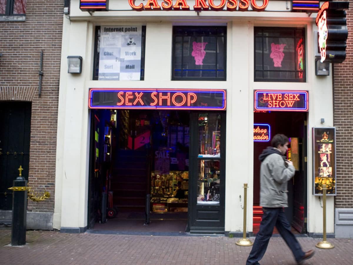 Casa Rosso trakteert bejaarden op uitje | Het Parool