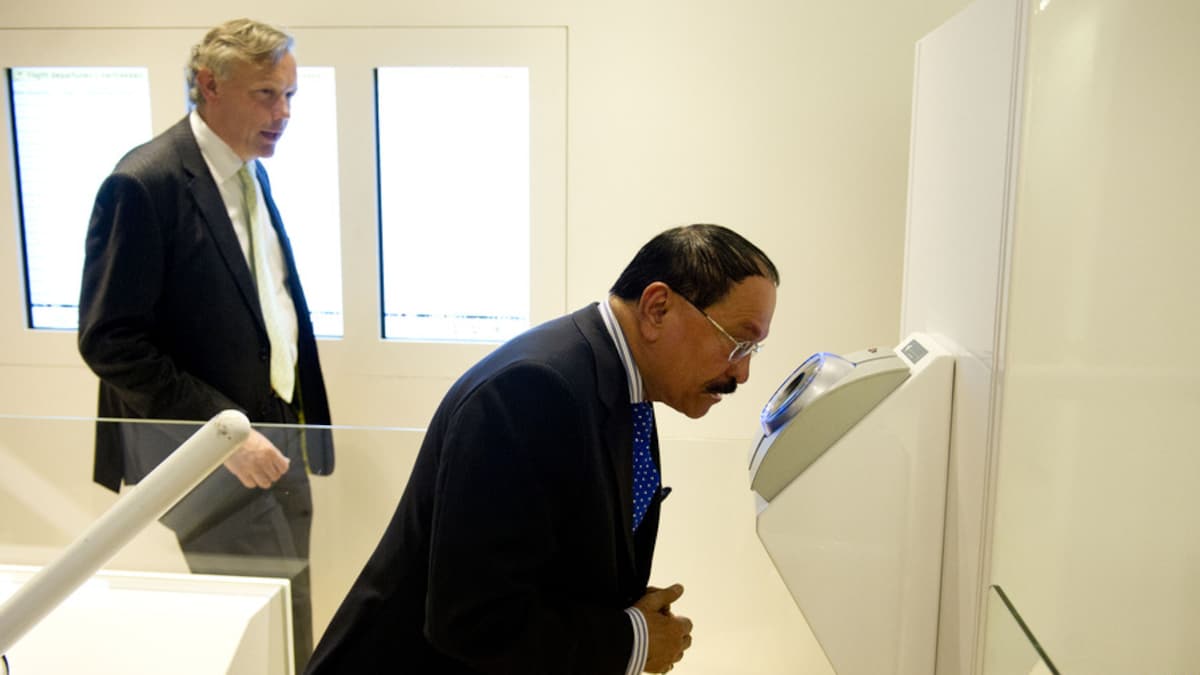 ambassadeur-h-e-ali-thani-alsuwaidi-van-de-verenigde-arabische