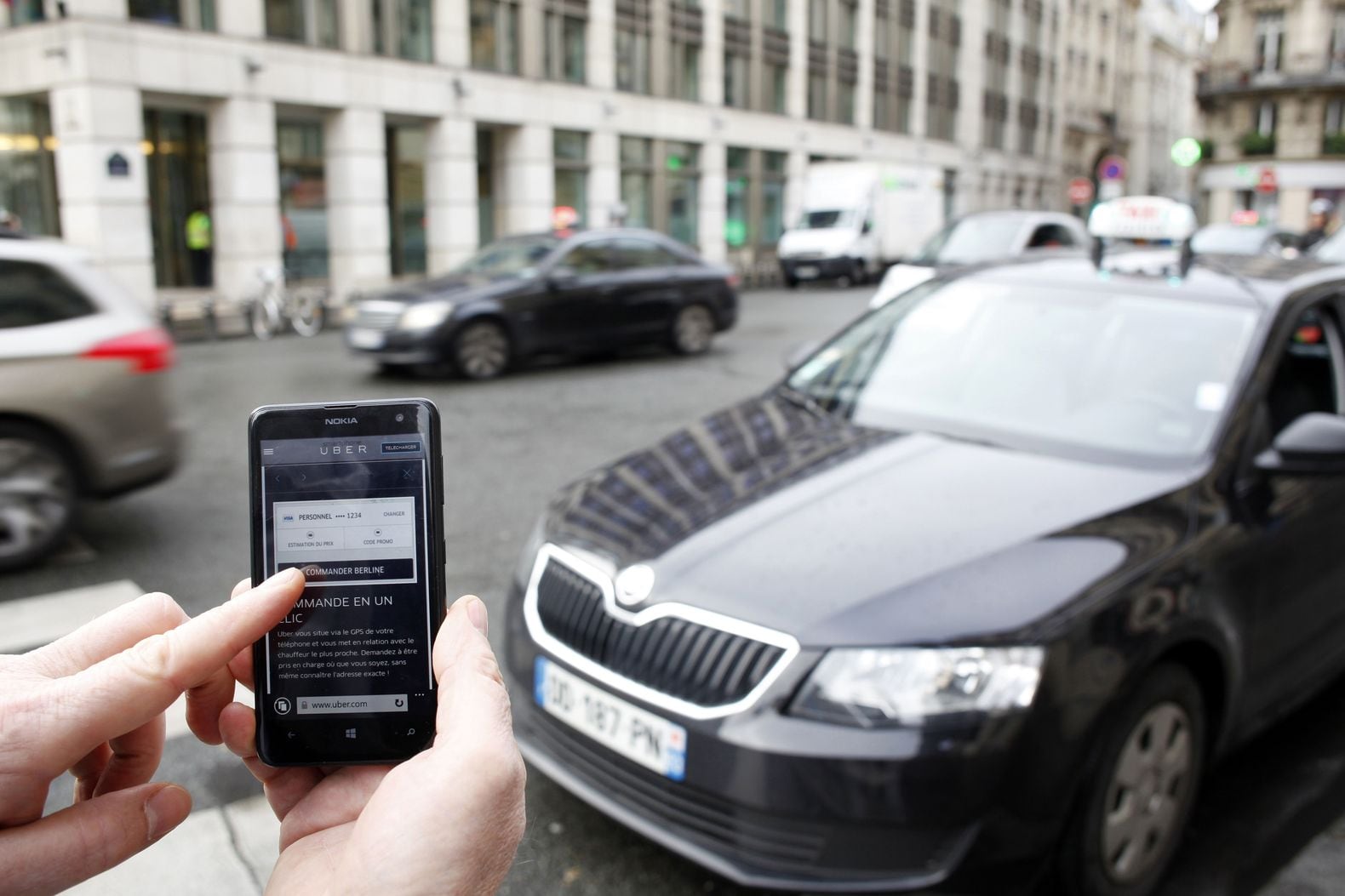'Uber lokt nieuwe chauffeurs met startpremie'