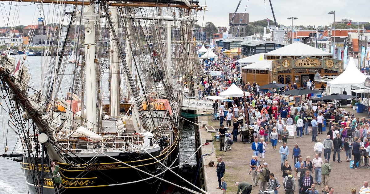 Voorproefje Sail trekt tienduizenden mensen naar IJmuiden | Het Parool