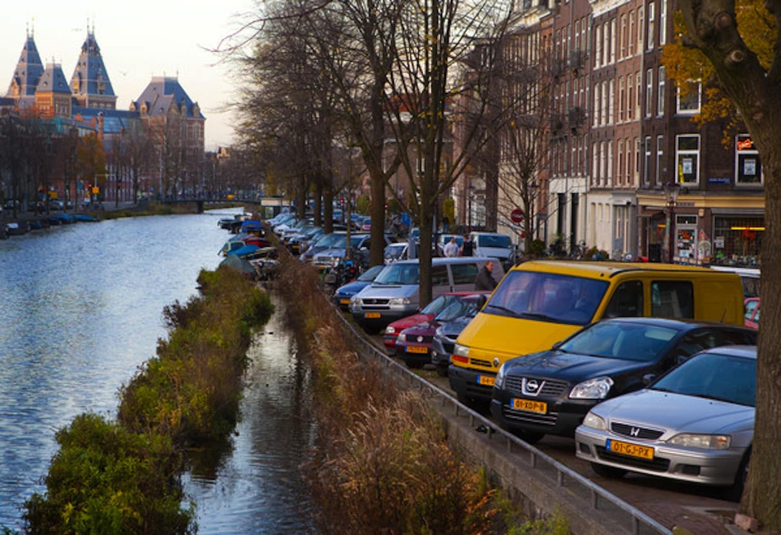'Smart City Amsterdam op het gebied van parkeren niet zo smart'
