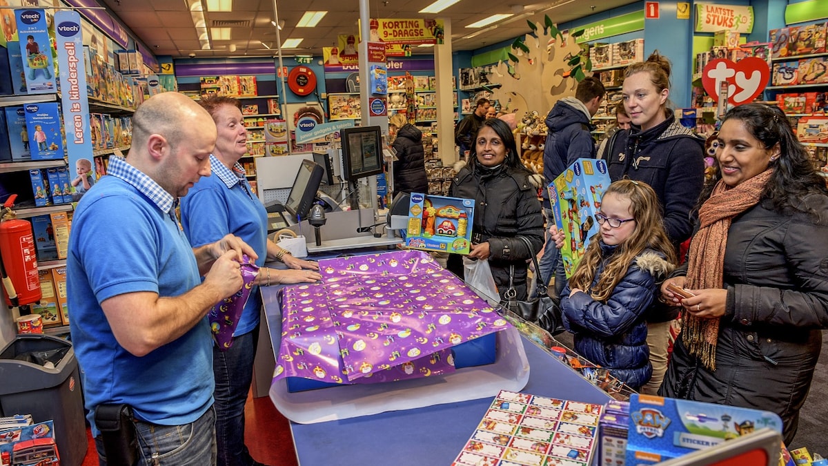 Intertoys en Bart Smit geven advies voor verstandig spelen | Het Parool