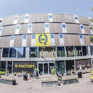 Transgender clinic in Amsterdam-Oost saved at the last minute, but for how long is unclear