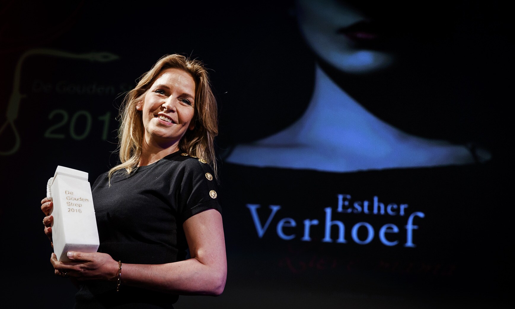 Esther Verhoef wint Gouden Strop | Het Parool