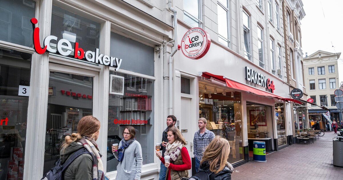Uitverkoop vans sale