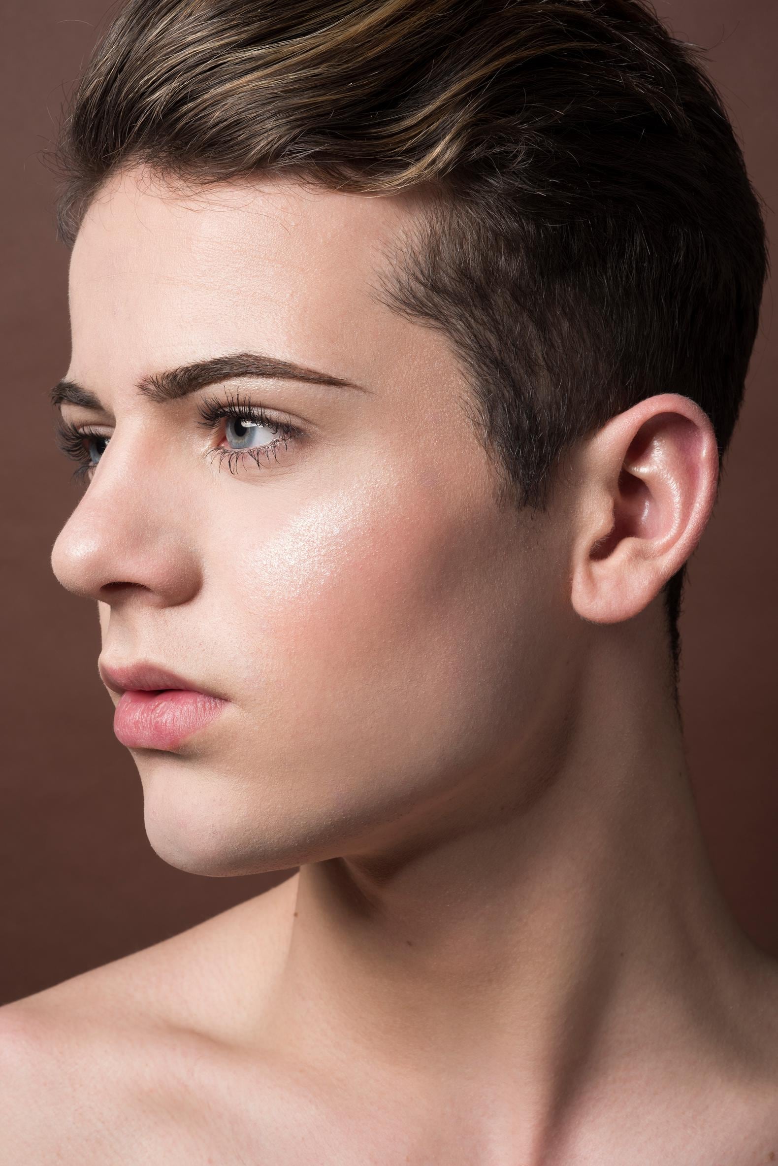 Guyliner en manscara mannen experimenteren met makeup Het Parool