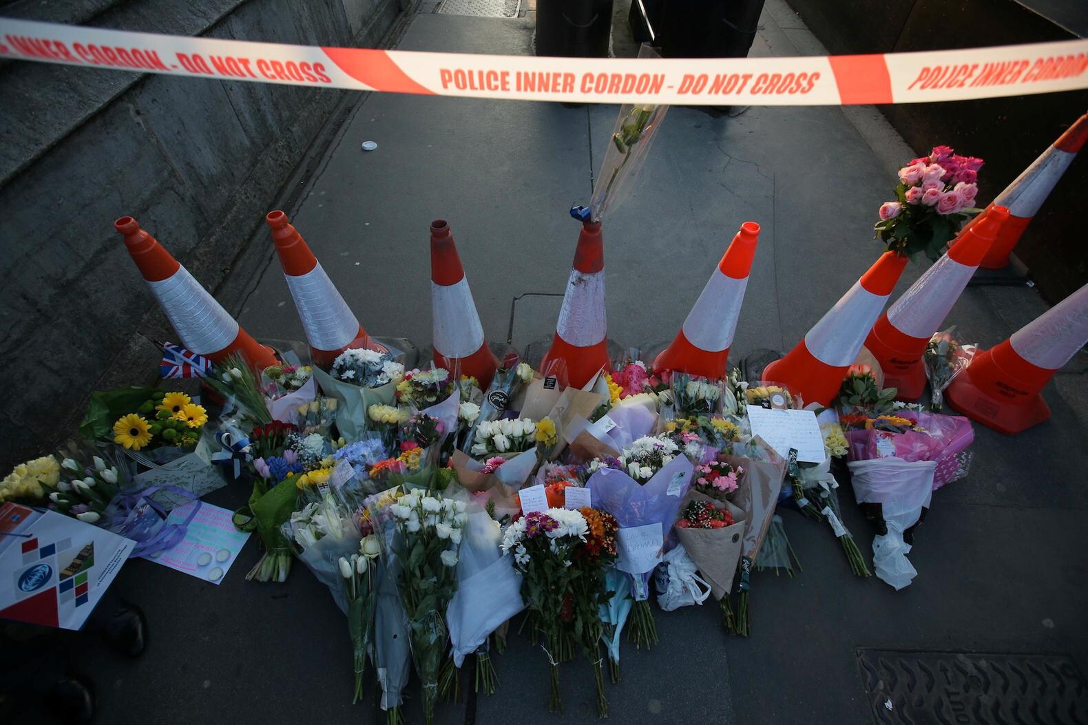 Vrouw die in Theems belandde na aanslag Londen overleden