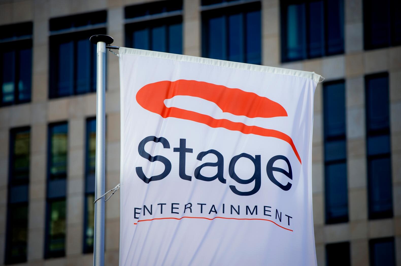 Stage Entertainment sleept muzikant voor de rechter