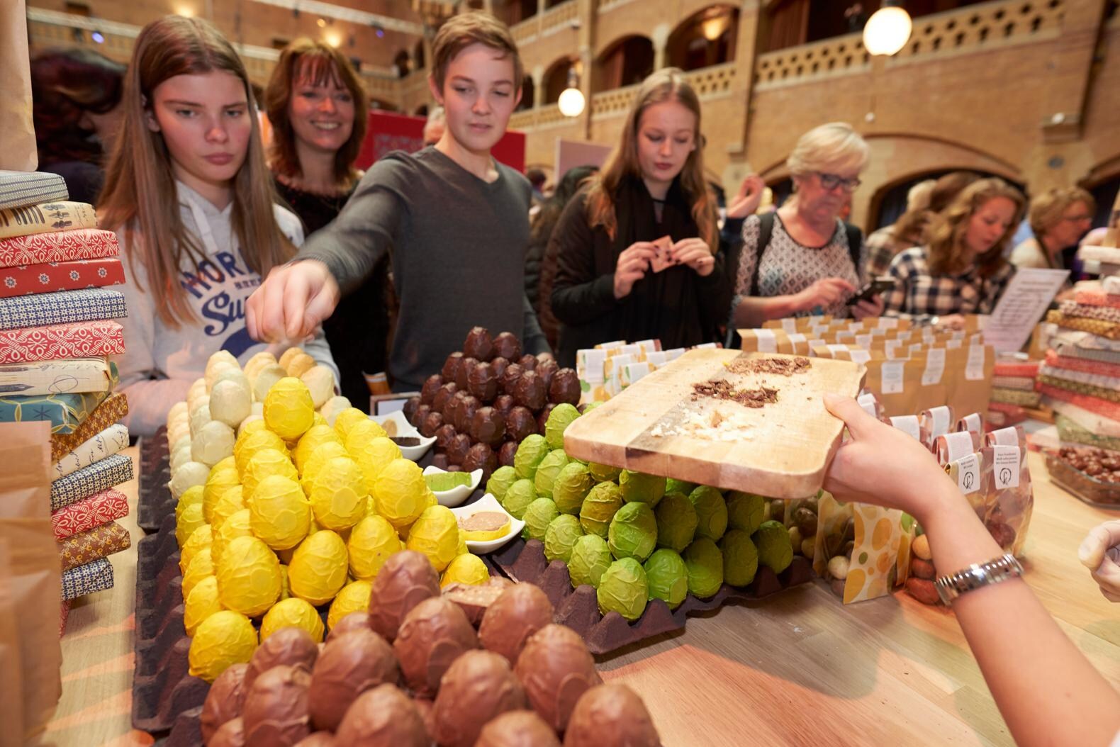 Chaos en nachtelijke diners: dit zijn de weekendtips | Het Parool