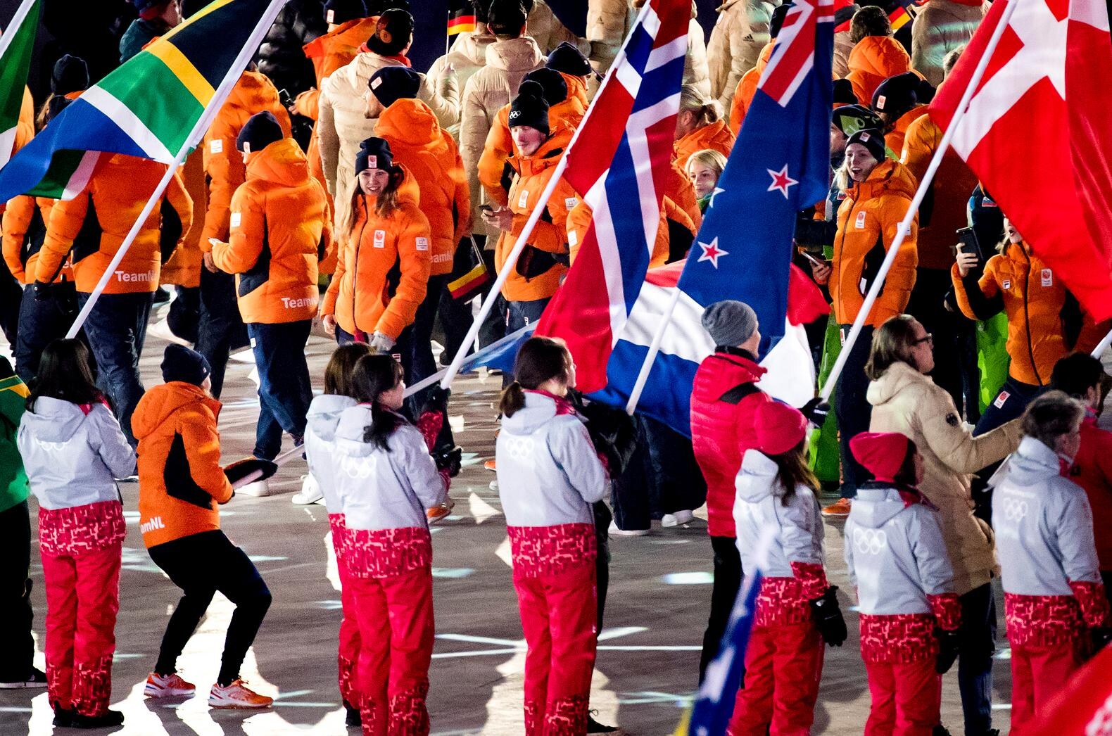 Olympische ploeg gehuldigd in Olympisch Stadion