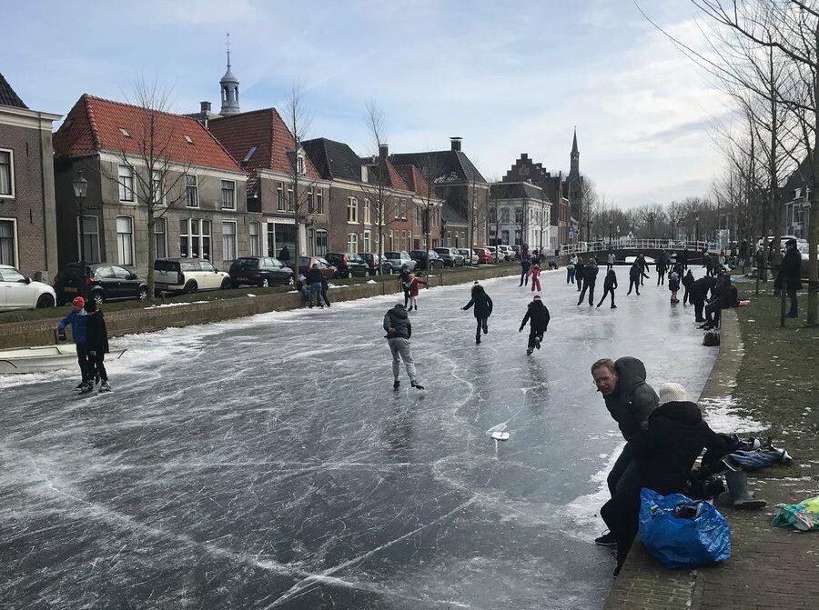 Teruglezen: de schaatskoorts in Amsterdam