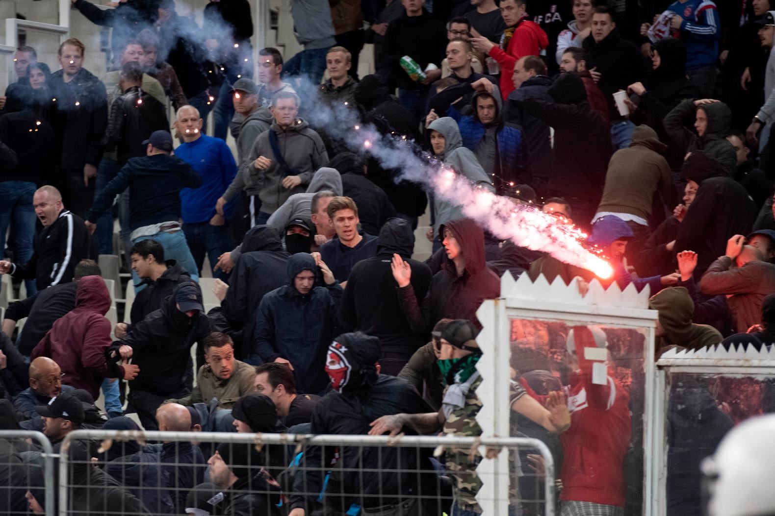 Supportersclub Ajax eist maatregelen tegen hooligans AEK