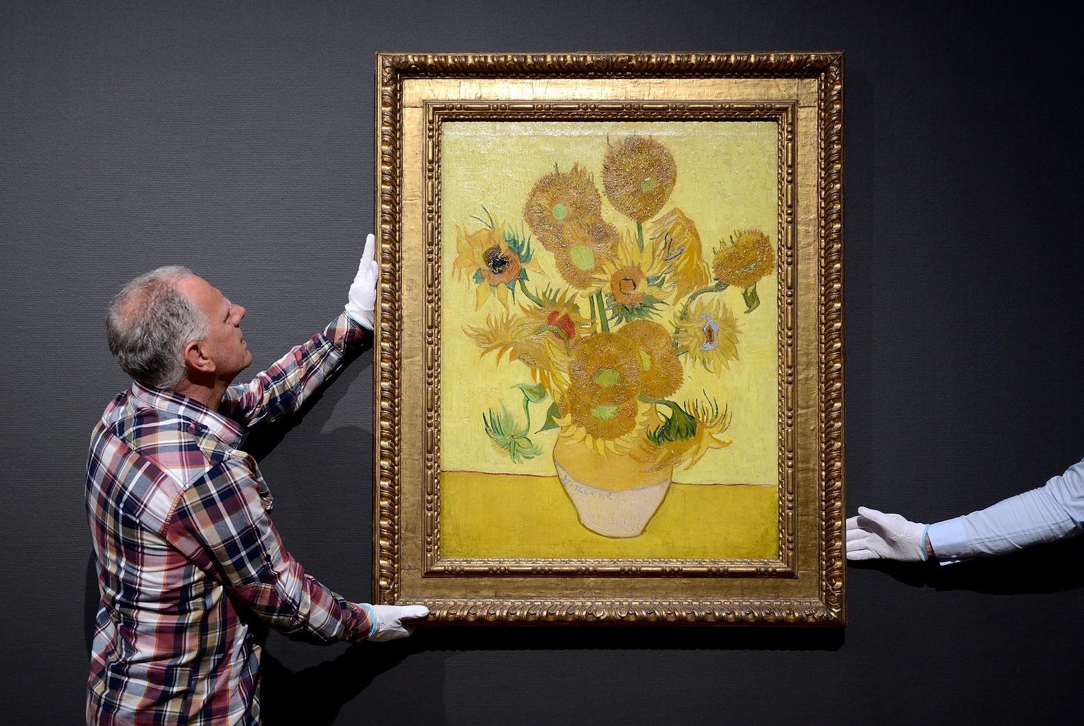 Zonnebloemen van gogh museum sale