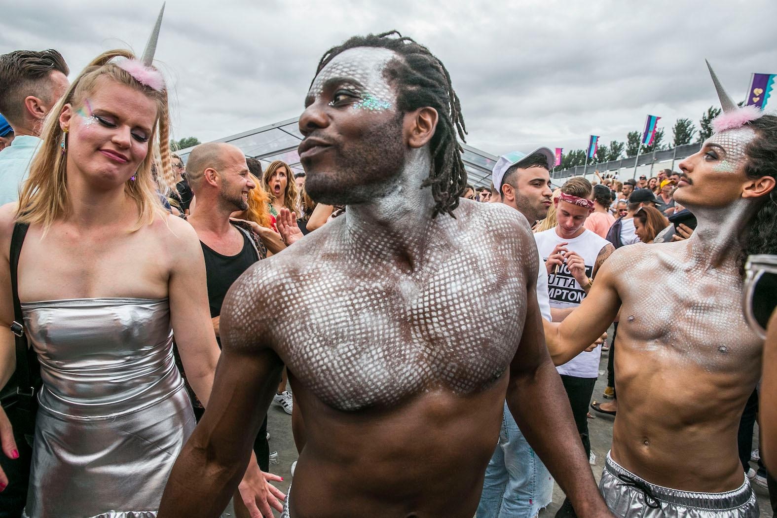 Facebook weigert reclame Milkshake om blote borsten | Het Parool