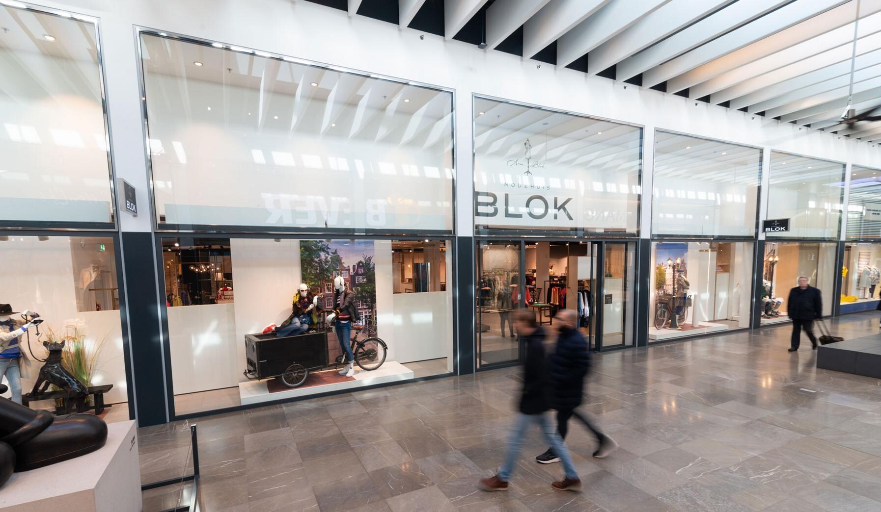 Modehuis Blok vijftig jaar op Gelderlandplein Het Parool