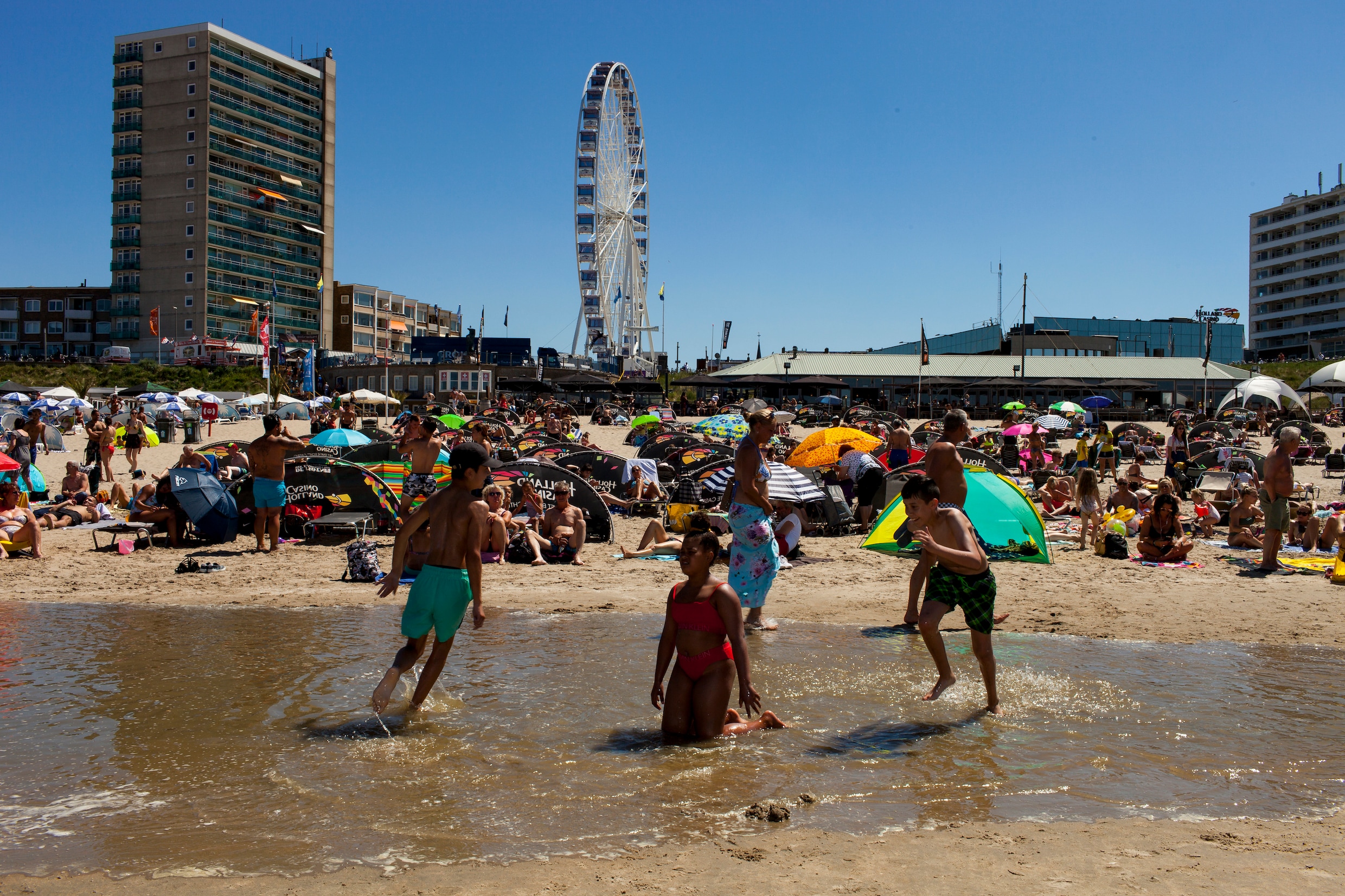 Zandvoort: Amsterdam Beach of Beach for Amsterdam? | Het Parool