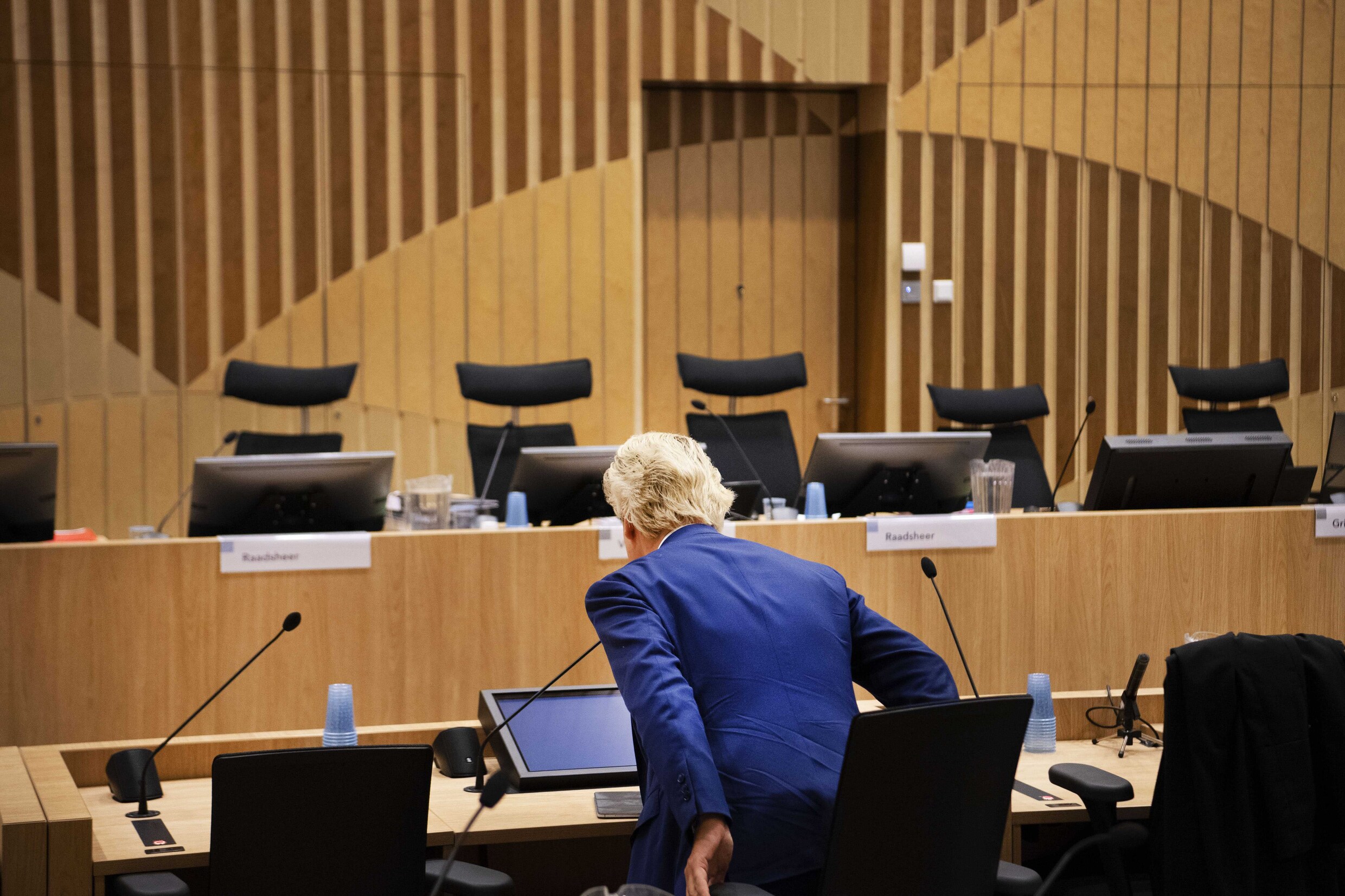 Proces Wilders uitgesteld tot december