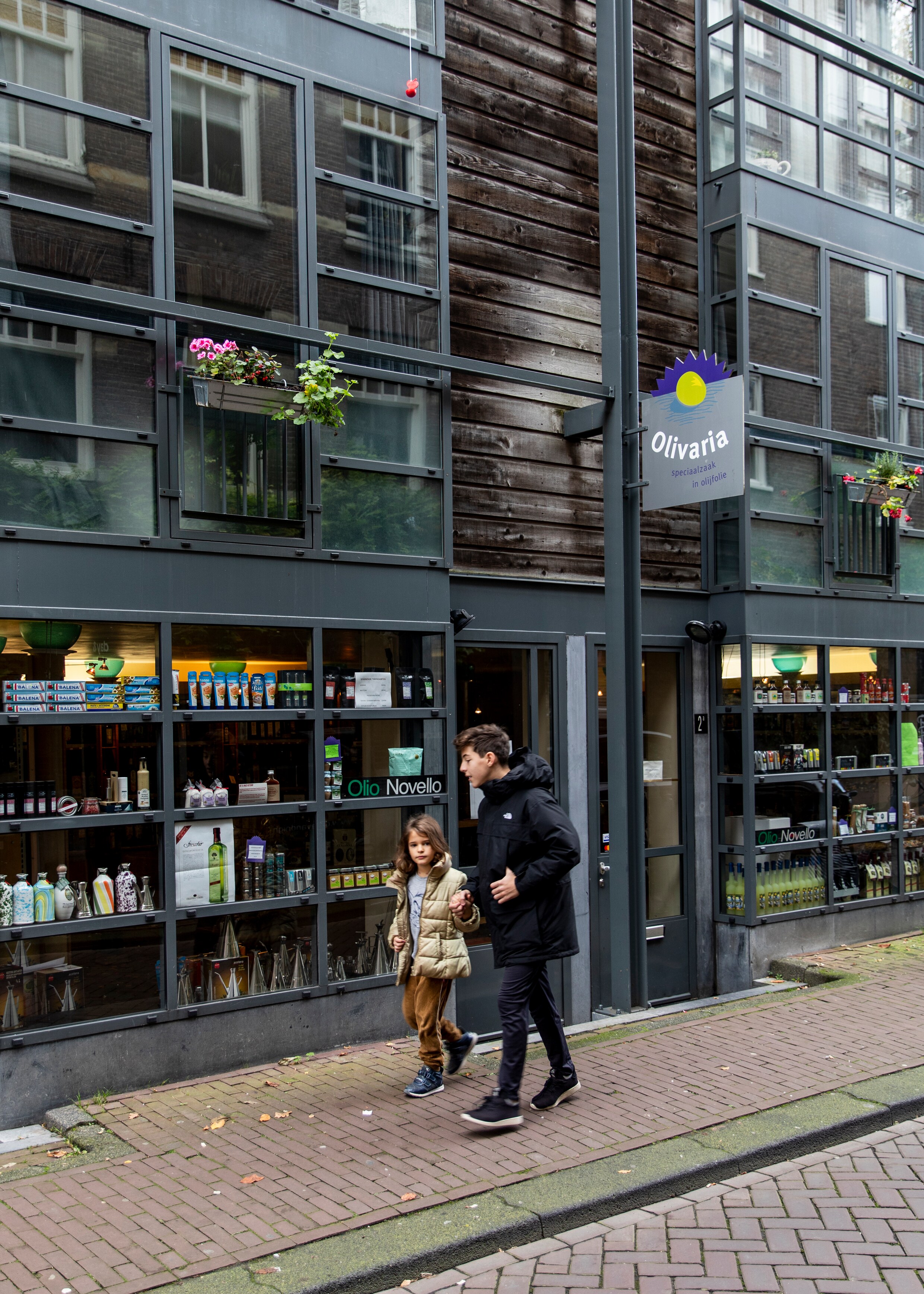 Invoer reclamebelasting: winkeliers gaan betalen voor menukaarten met ...