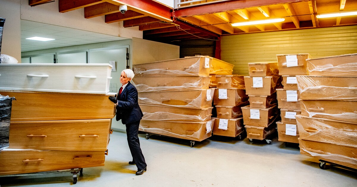 Afscheid met een laag plastic ertussen: ‘Het enige wat ik wilde, was haar vasthouden’