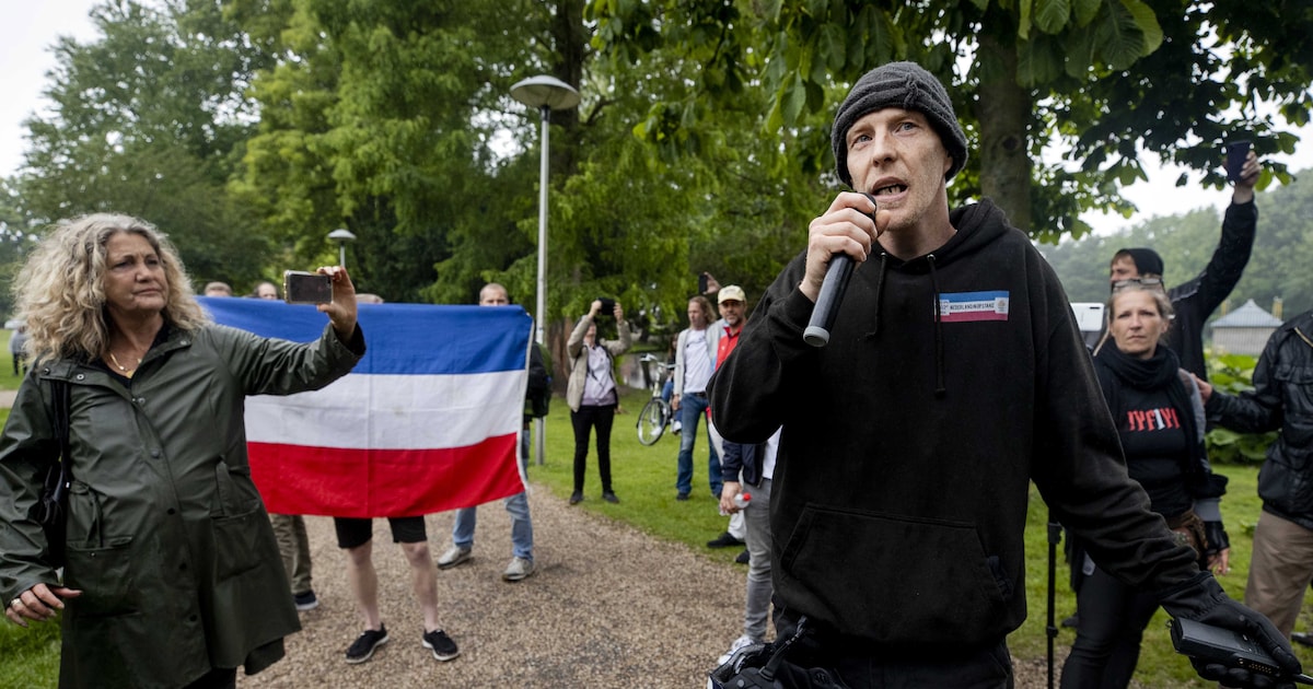 Waarom De Omgekeerde Vlag Oprukt Het Parool