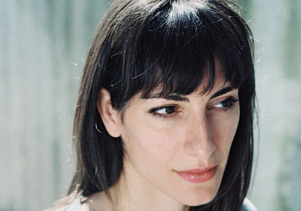 Filmmaker Janis Rafa: ‘We moeten rouwen om al die dode dieren’ | Het Parool