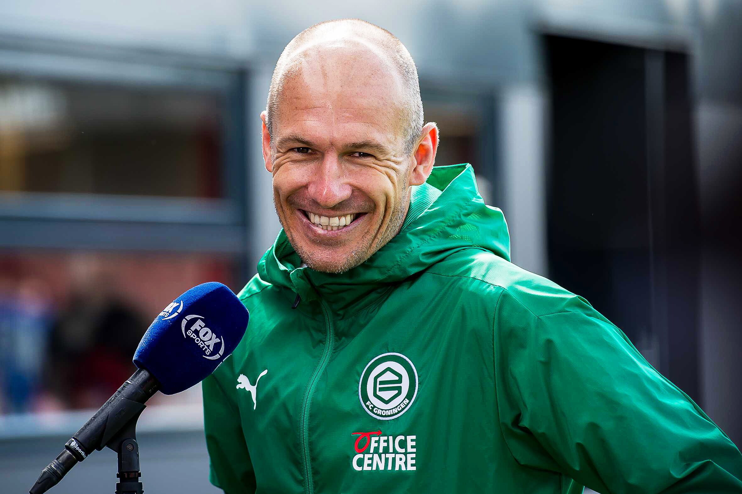 Van de Beek viel goed in | Het Parool