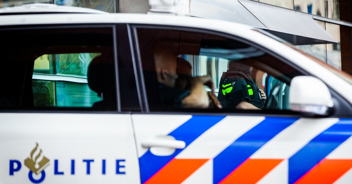 Burgemeester sluit woning in West na vondst wapenarsenaal