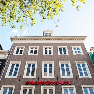De Kleine Komedie launches Geinlijn: jokes from the couch, on the train or on the terrace
