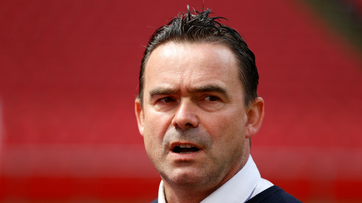 Wat moest Ajaxdirecteur Overmars als adviseur bij een schimmig  cryptobedrijf? | Het Parool