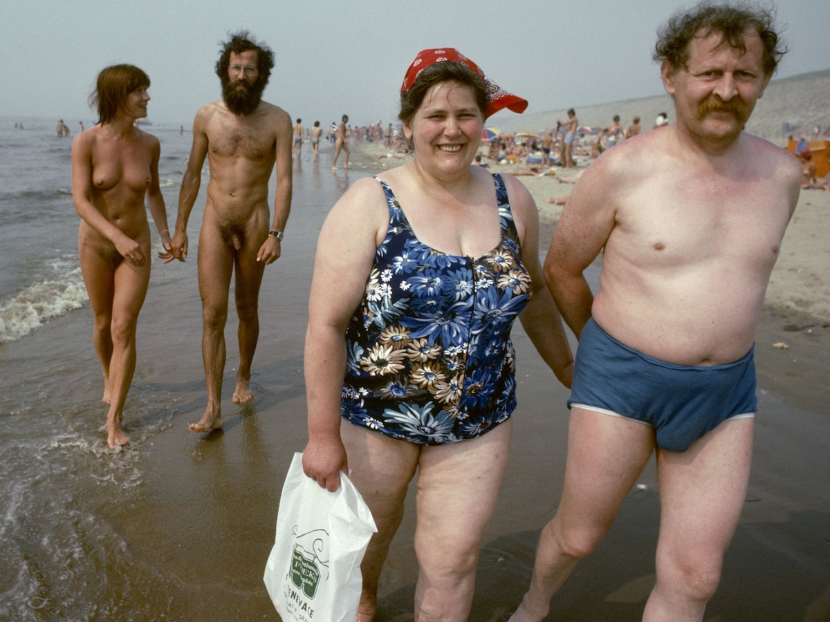 Zon, zee, zonder kleren: de strijd voor het eerste naaktstrand | Het Parool