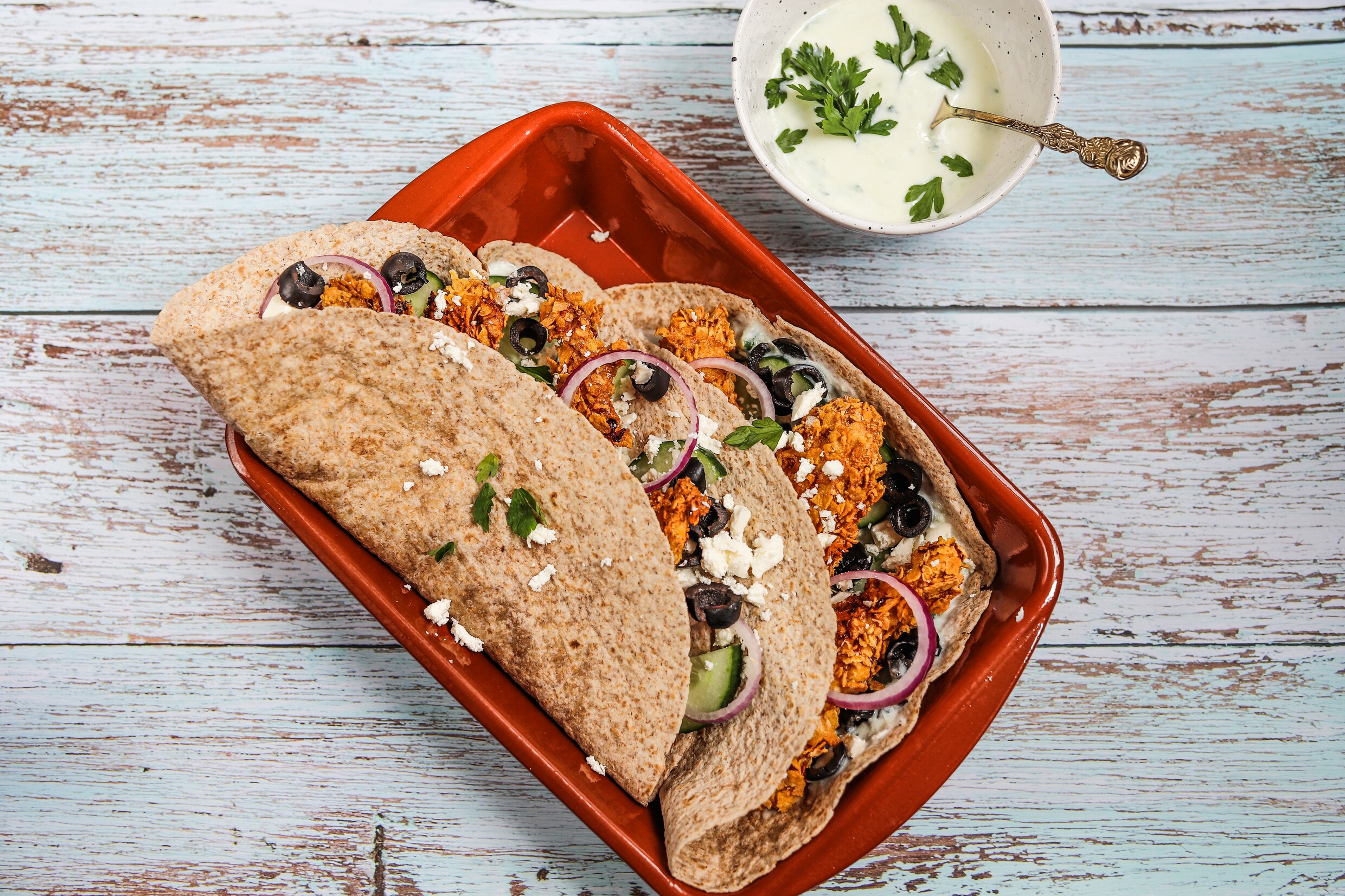 Van salade met feta en gerookte zalm tot Griekse wraps met krokante kip