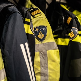 Five injured in collision between bus and car in Amsterdam Nieuw-West