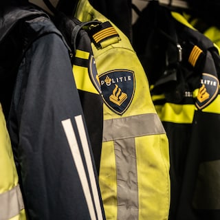 Three Amsterdam girls arrested in North Brabant after distraction theft: posed as police officers to steal jewelry