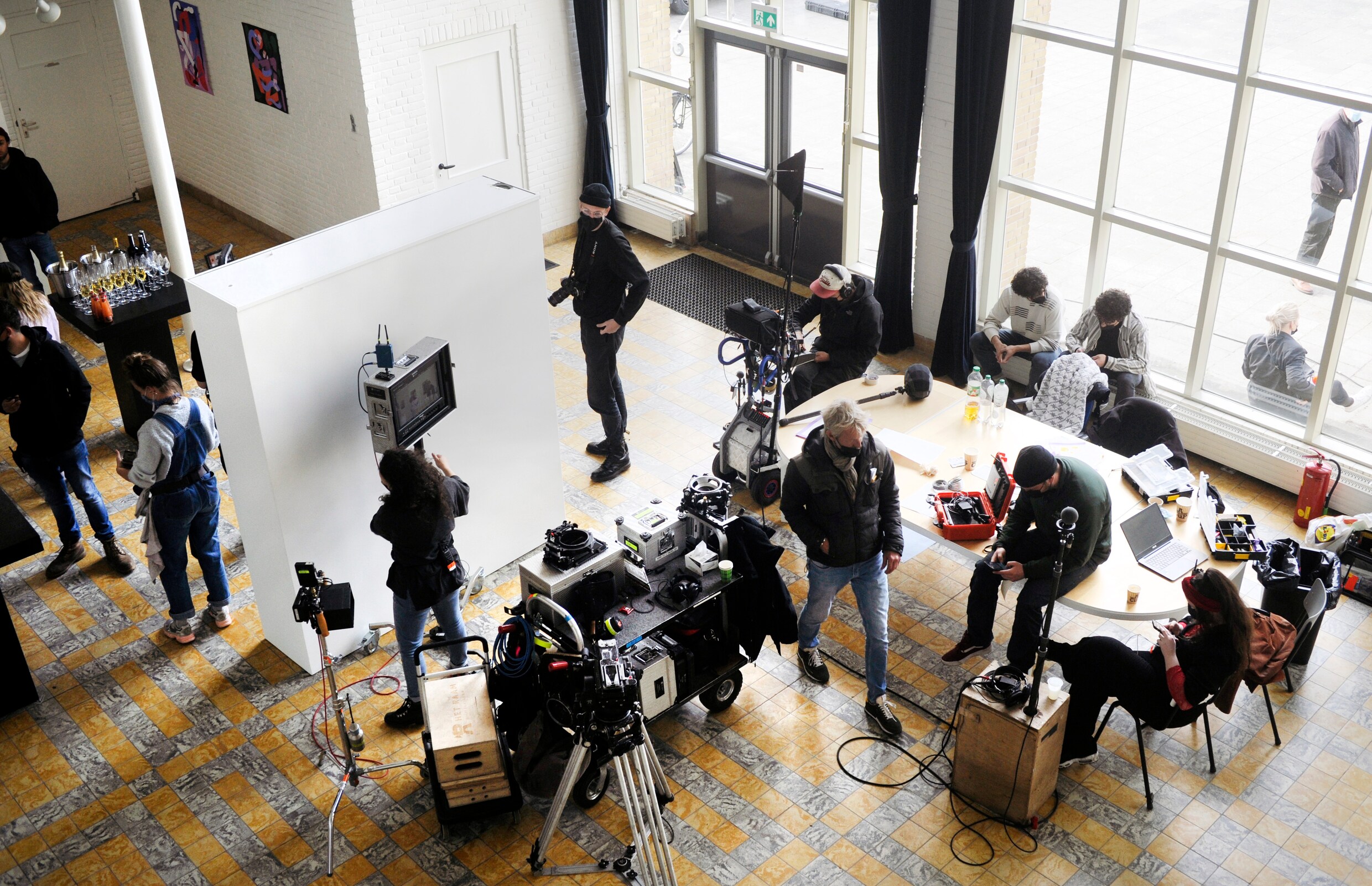 Dat vrouwtje kan vast geen camera vasthouden: mannen blijven in de ...