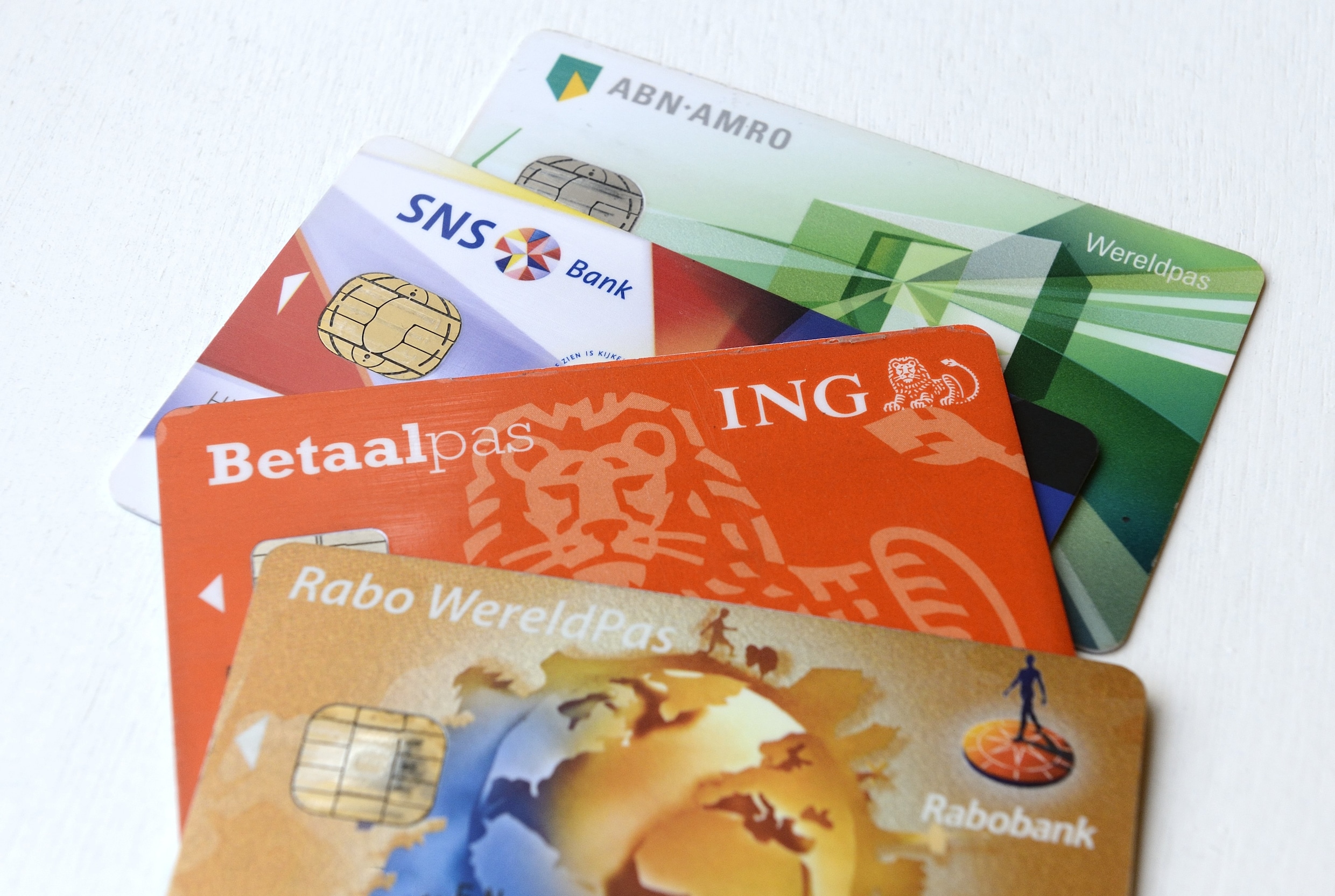 In- en uitchecken met betaalpas en telefoon nu mogelijk bij Connexxion in  regio Amsterdam | Het Parool