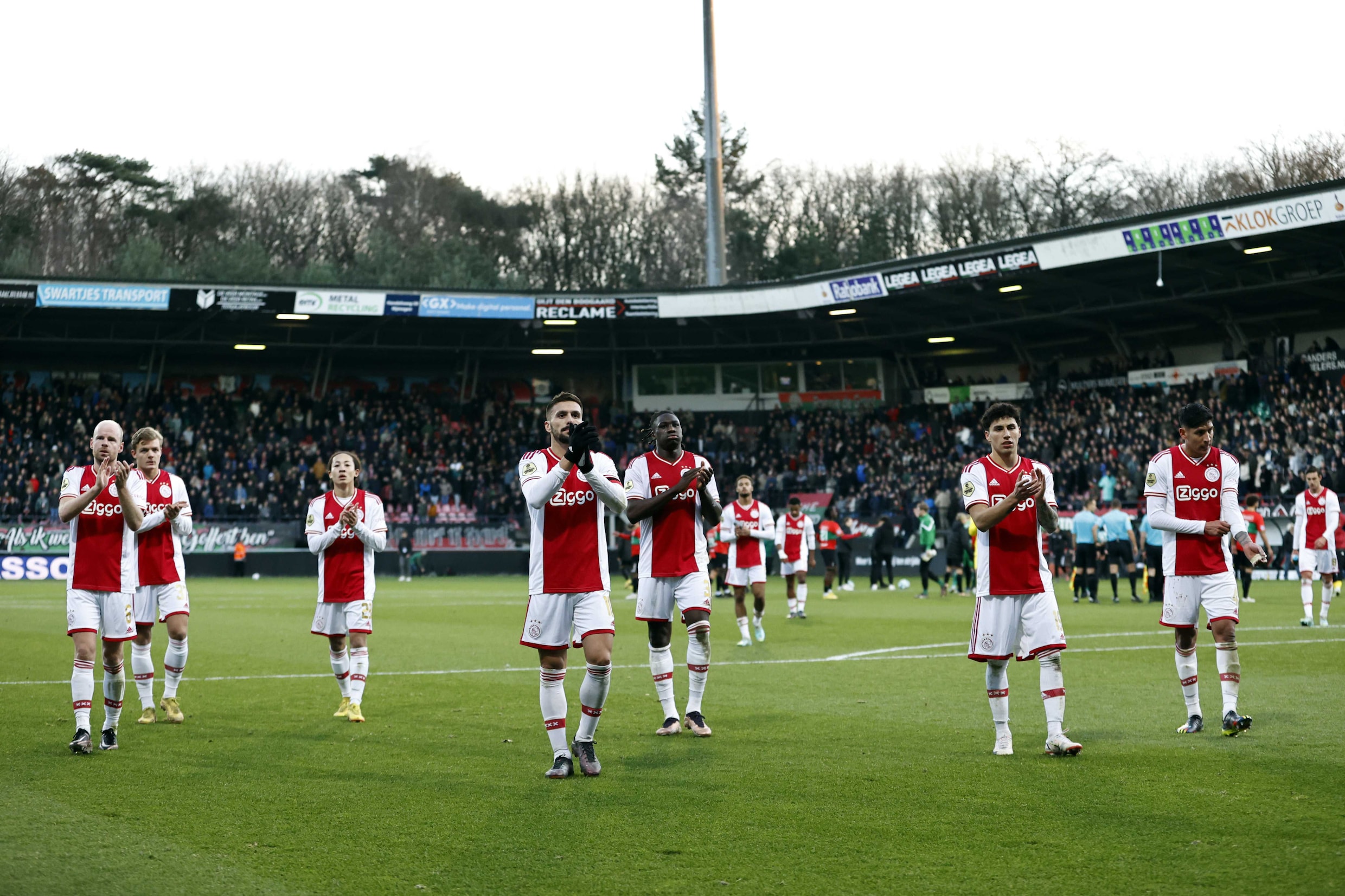 Ajax: Meteen weer averij, maar ook meer muziek in het spel | Het Parool