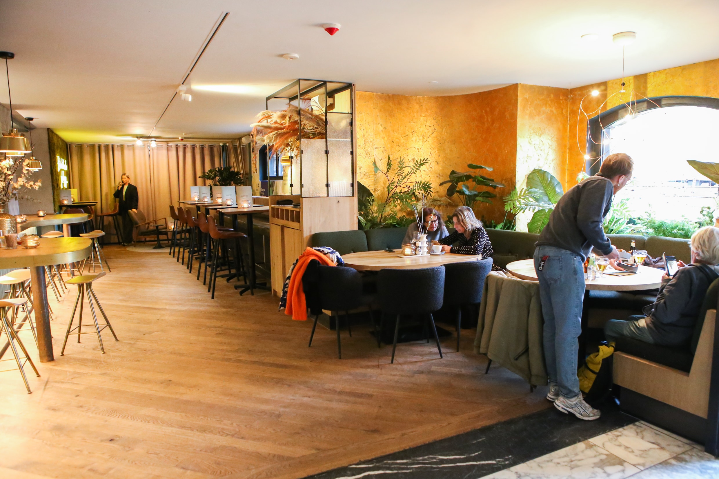 De eigenaren van Strandzuid openen een restaurant in het Vondelpark Parkzuid Het Parool