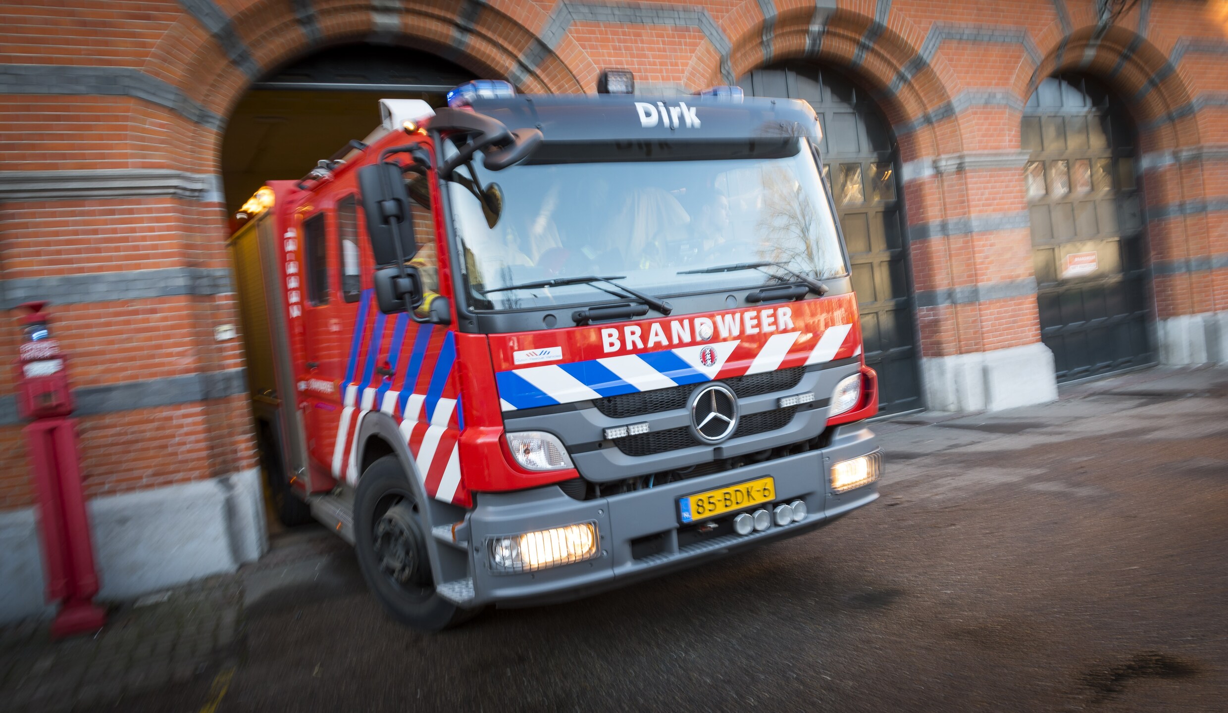 Grote brand in het bedrijvencomplex Almere