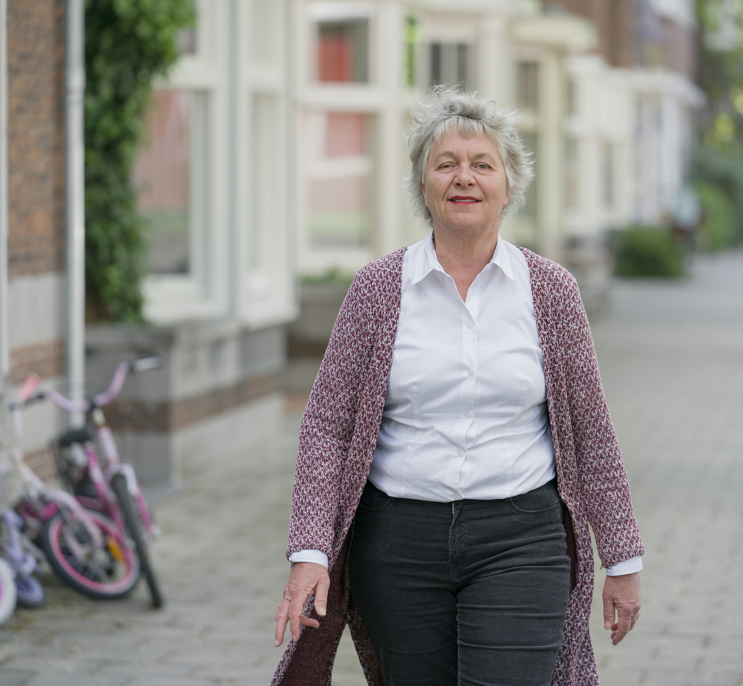 Columnist en etiquettedeskundige Beatrijs Ritsema (69) overleden | Het ...