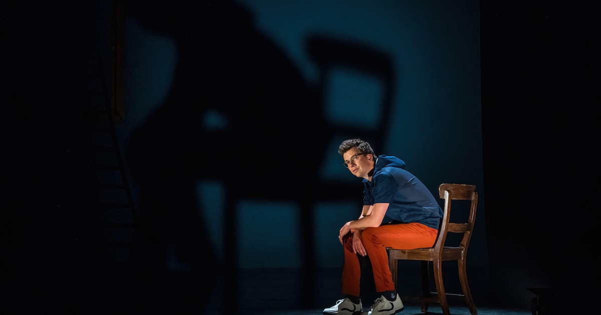 Recensie Pieter Derks weet in Uit het niets eindelijk, eíndelijk te verontrusten Het Parool