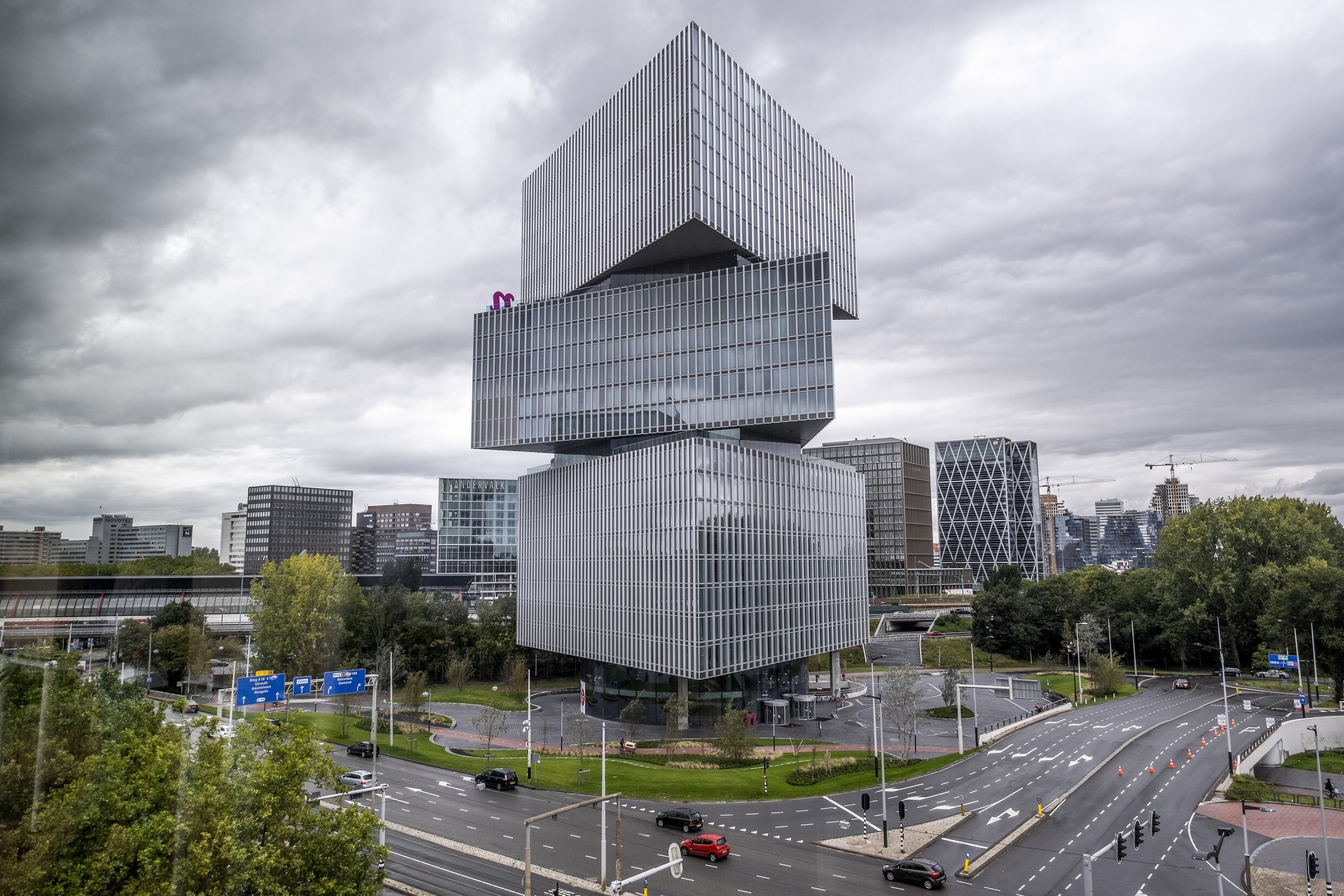 NH Hotels eist compensatie als erotisch centrum bij de RAI komt | Het ...